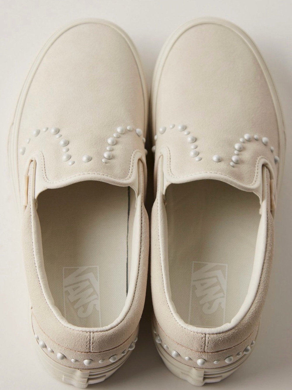 NWT Vans Pearl Platform Slip-On Sneakers – Size 9.5 (Marshmallow) (New in Box)